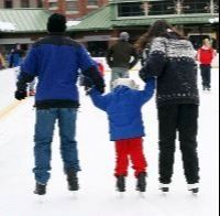STOCK - Skating Family (3)
